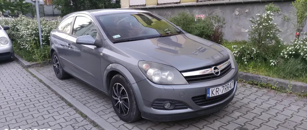 Opel Astra cena 11000 przebieg: 217000, rok produkcji 2006 z Kraków małe 154